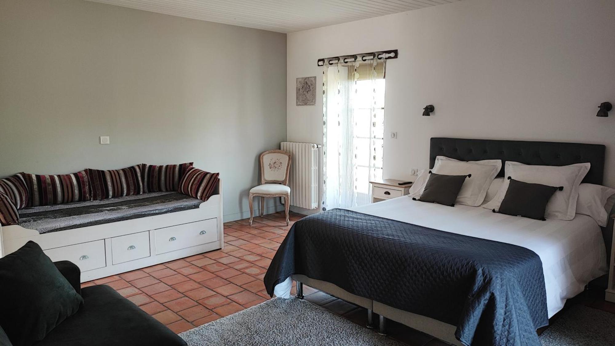 Au Clos Des Templiers Puyravault  ภายนอก รูปภาพ